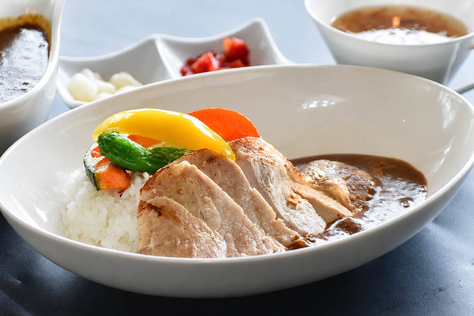 トンテキと夏野菜カレー